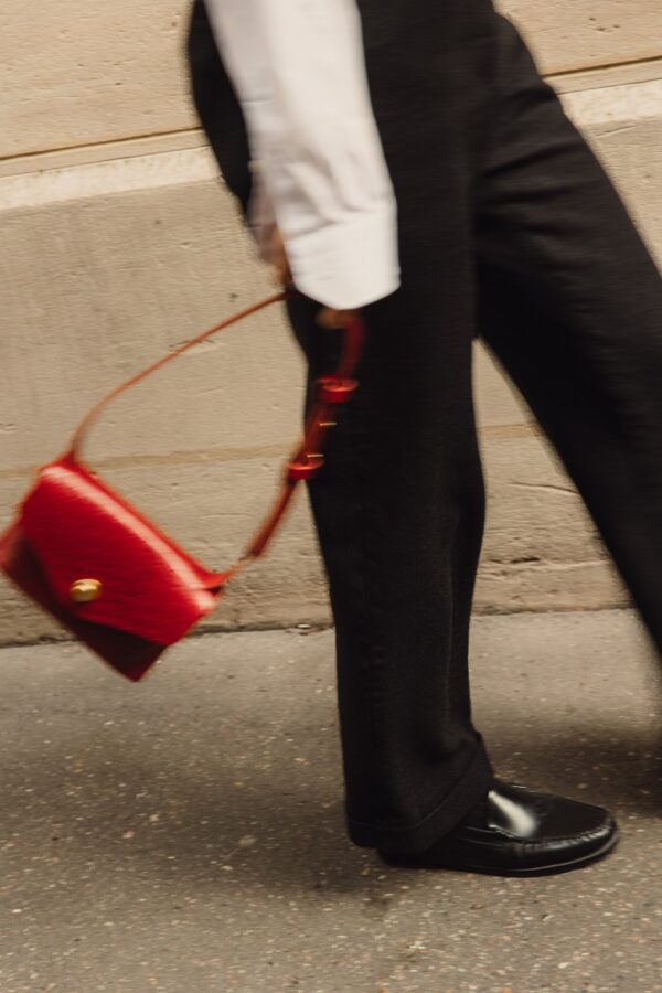 CÉLESTE MINI « AUTRUCHE » ROUGE – Image 2